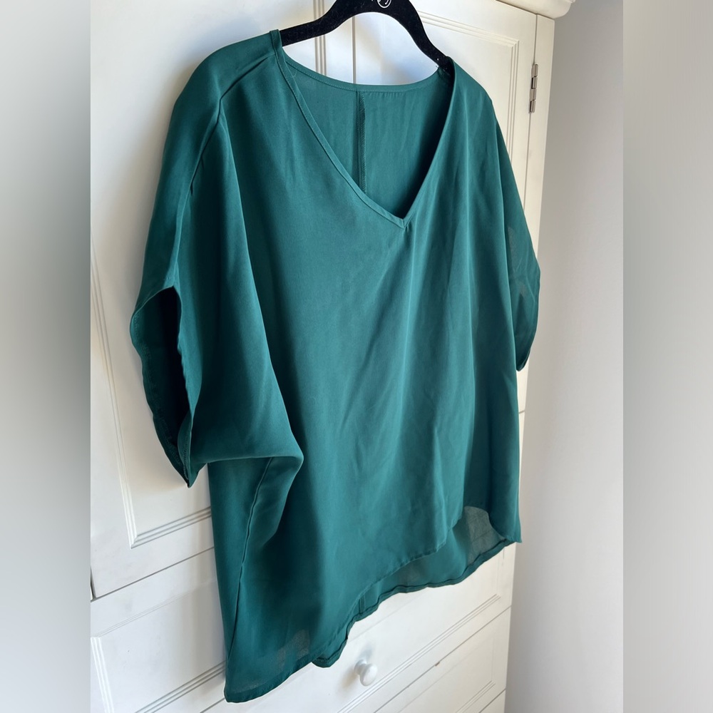 ❣️Emerald green short sleeve loose fit shirt sleeve size medium